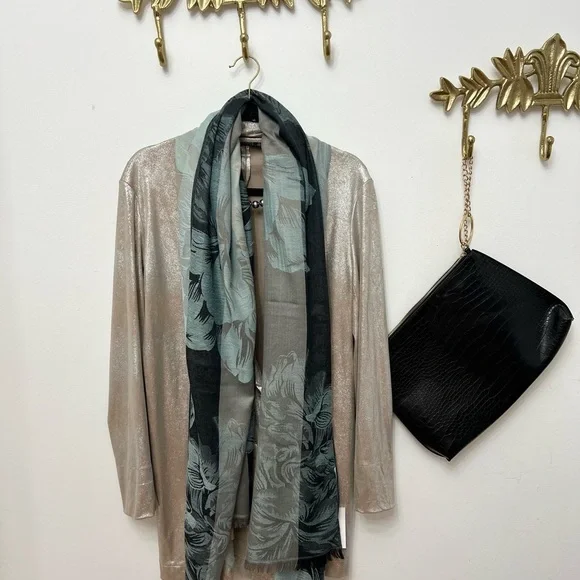 Silver & blue scarf/shawl - Picture 7 of 8